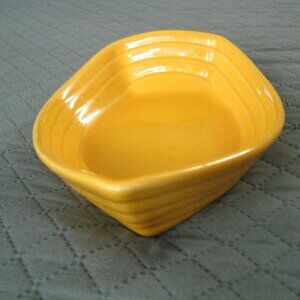 Appolia Yellow Gold Vintage Boat Shape Dish